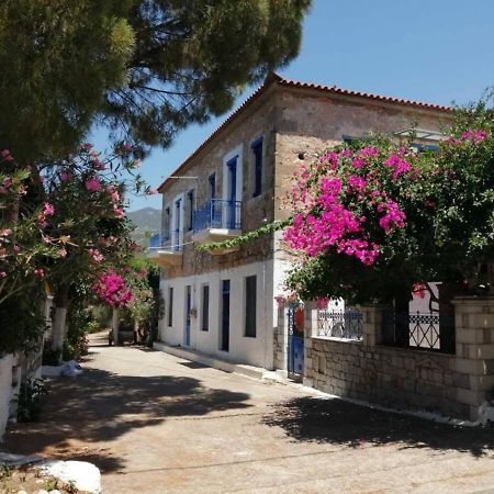 Veneto'S Garden Apartment Kardamyli Exterior photo